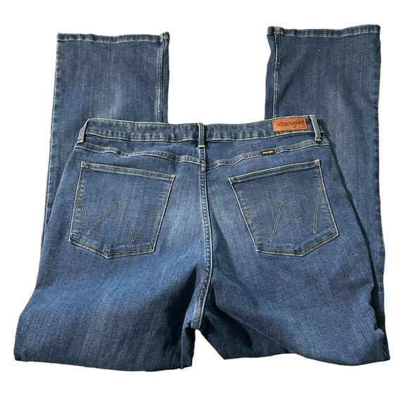 Wrangler Bold Boot Jeans Size 34L - Picture 2 of 3